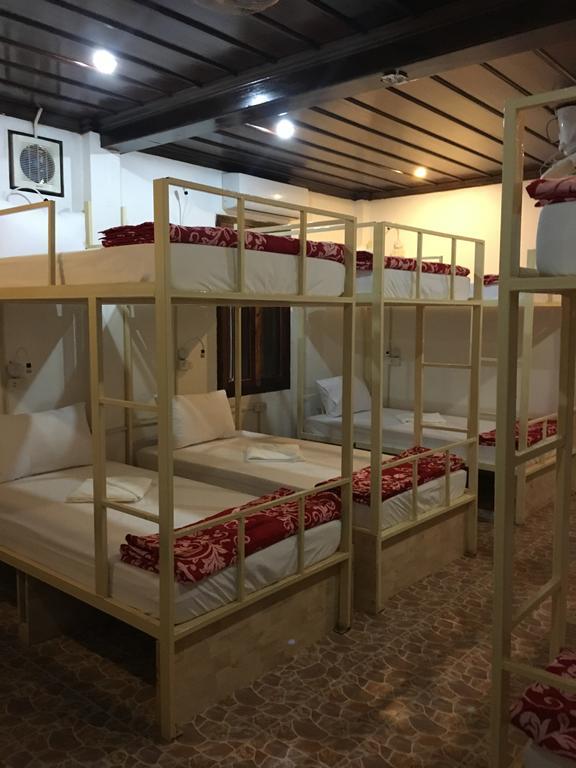 Central Backpacker Hostel Luang Prabang Exteriér fotografie